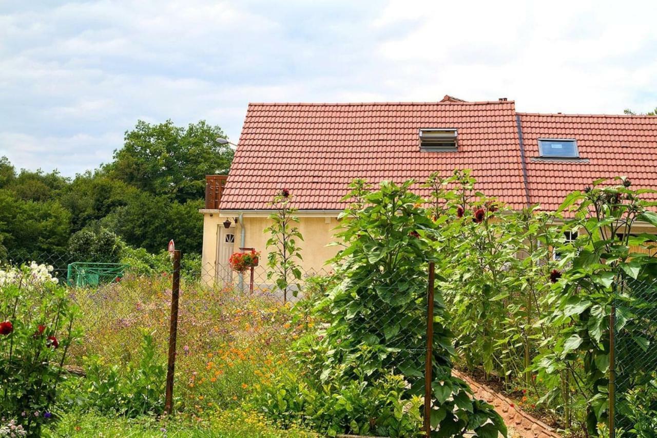 Gite Des Pres De La Douce Essert Exterior foto